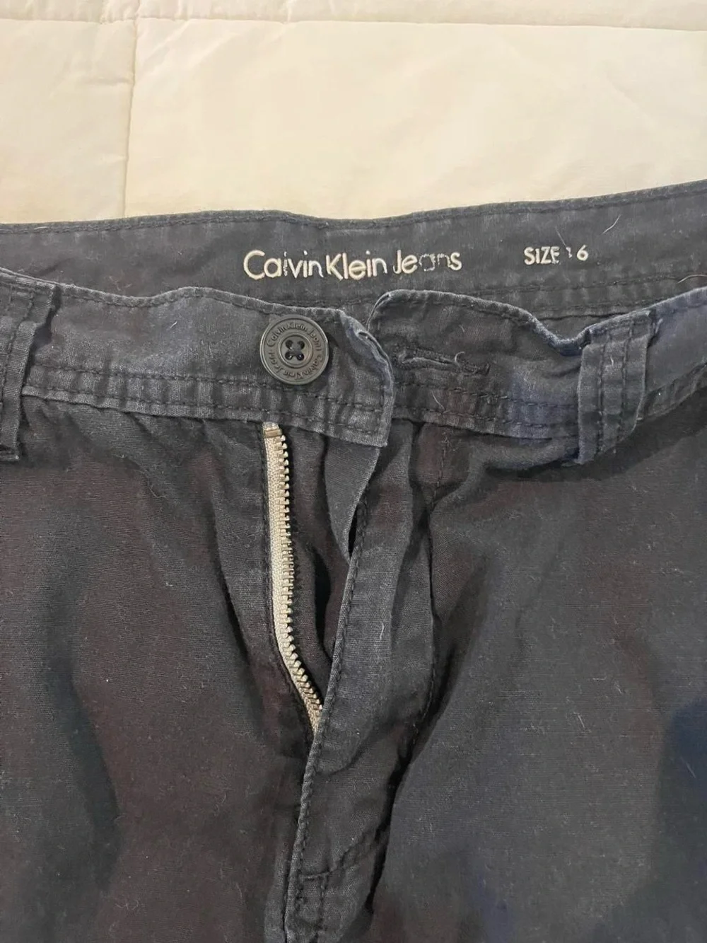 Calvin Klein Jeans Men's Black Cargo Shorts